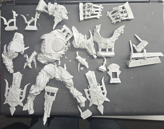 DAEMONS OF KHORNE – SKAARAC THE BLOODBORN, GREAT KHORGORATH Bloodthirster1