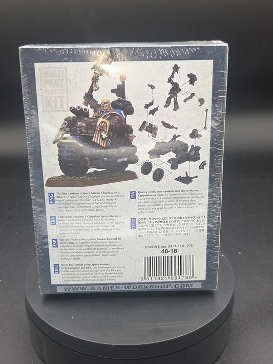 OOP 40k Space Marine Chaplain on Bike NiB Sealed1