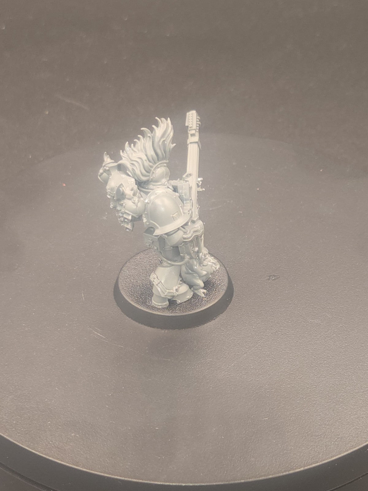 Warhammer 40k- Emperor's Children Noise Marine Special Edition built3