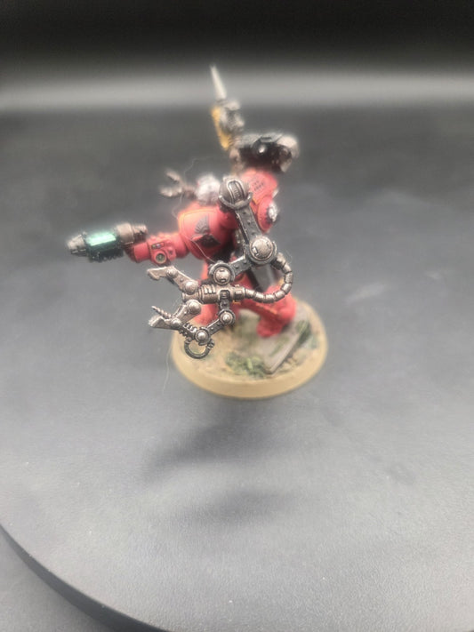 Primaris techmarine Blood Angels Warhammer 40k Tabletop Ready painted1
