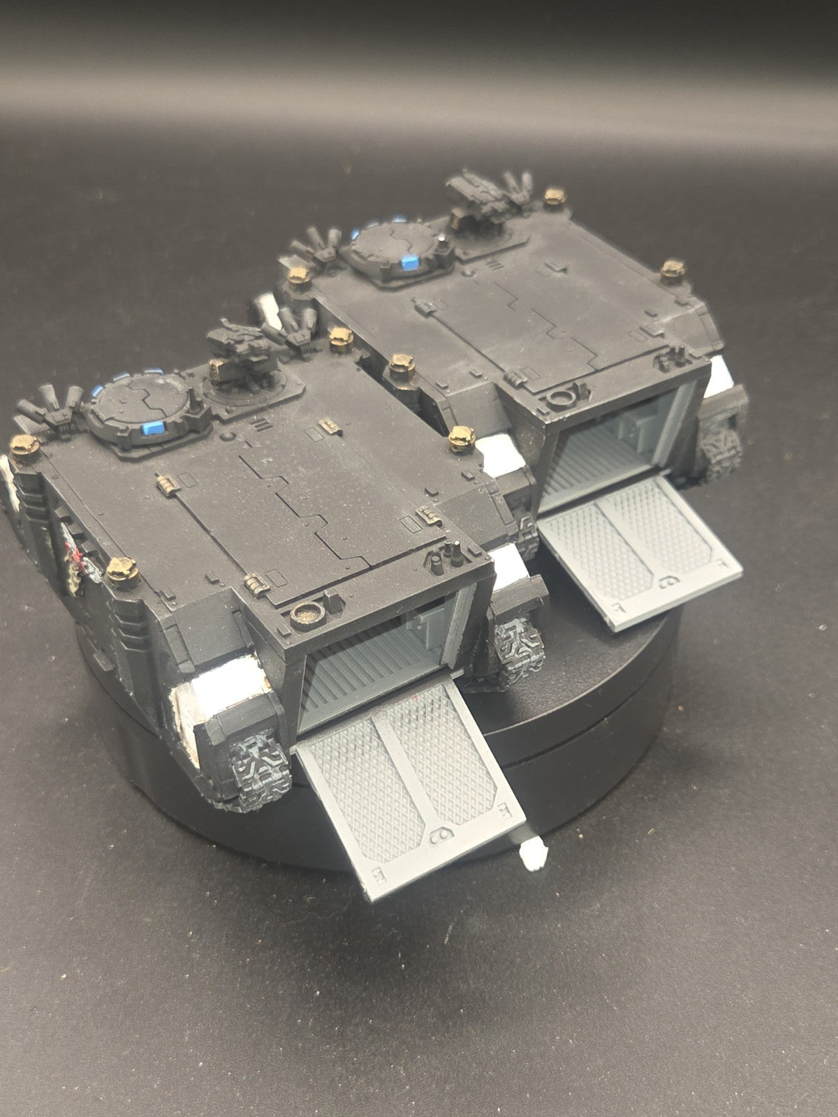 SPACE MARINES Rhino Black Templar's WELL PAINTED Black templars 40K 74054