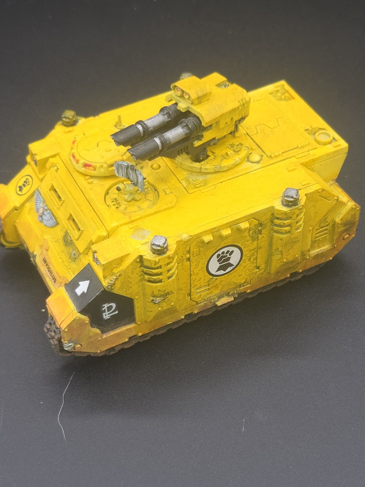 Space Marines - Razorback Tank painted Imperial Fists0
