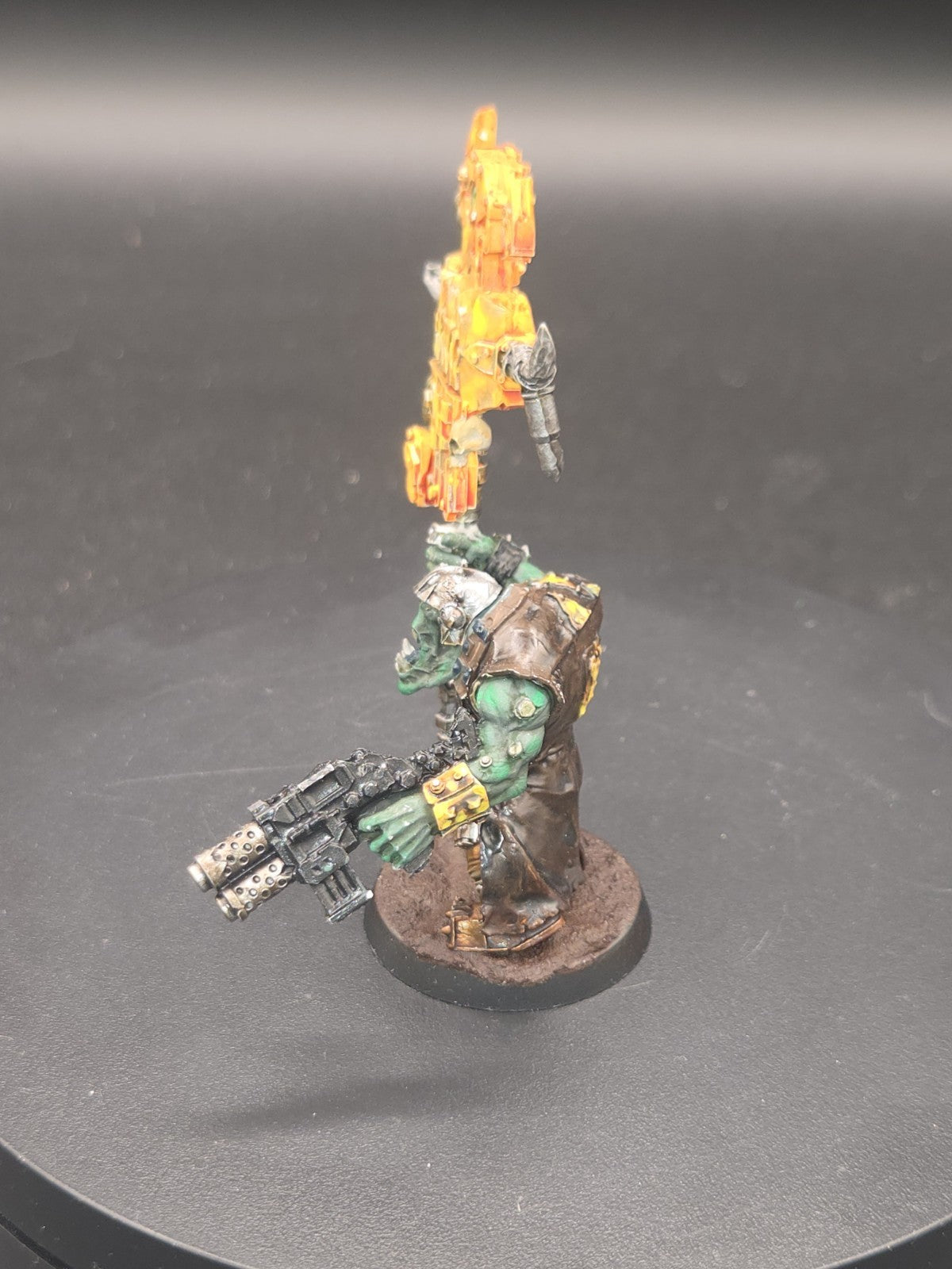 Ork Greatcoat Banner Bearer -Kromlech- Nob Waaagh Banner Warboss Mek painted1
