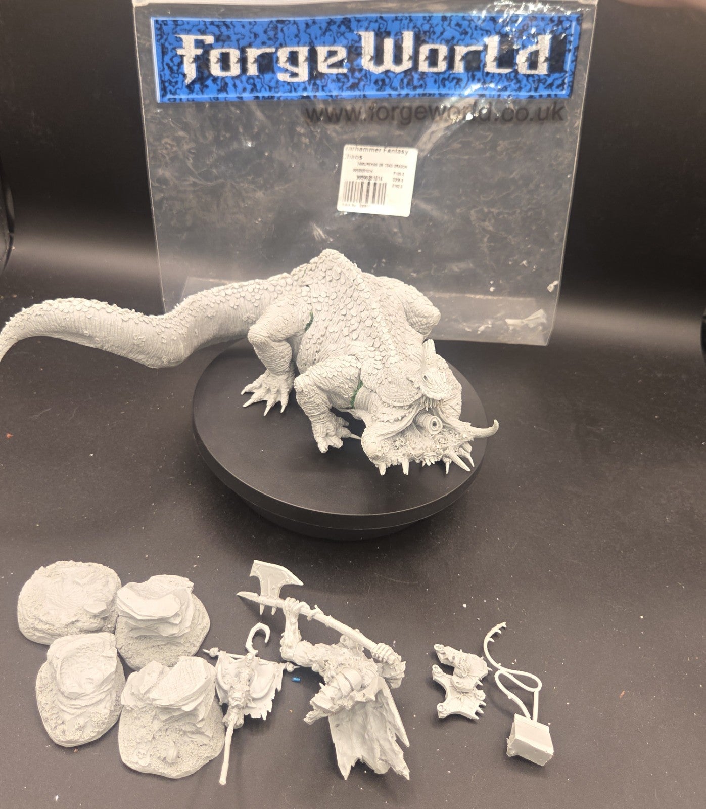 FORGE WORLD CHAOS TAMURKHAN ON TOAD DRAGON WARHAMMER THE OLD WORLD PAINTED0