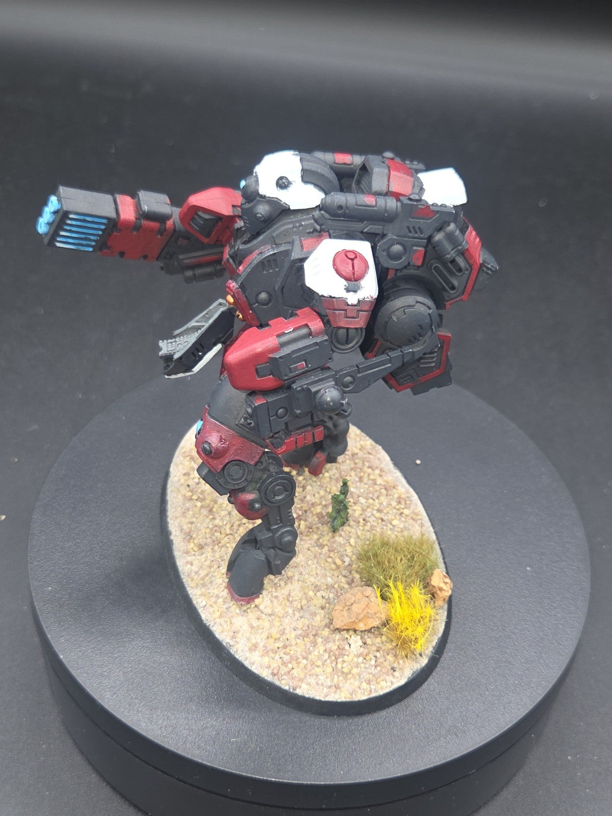 T'au Empire Ghostkeel Battlesuit Tabletop ready.  2
