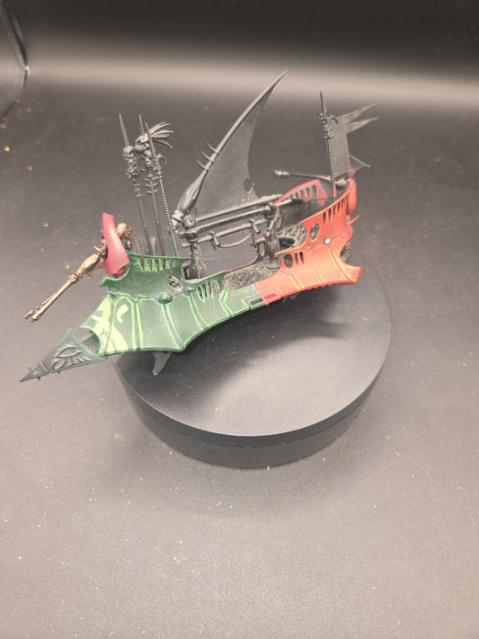 Warhammer 40k Dark Eldar Drukhari Raider Part Painted Used No crew 1