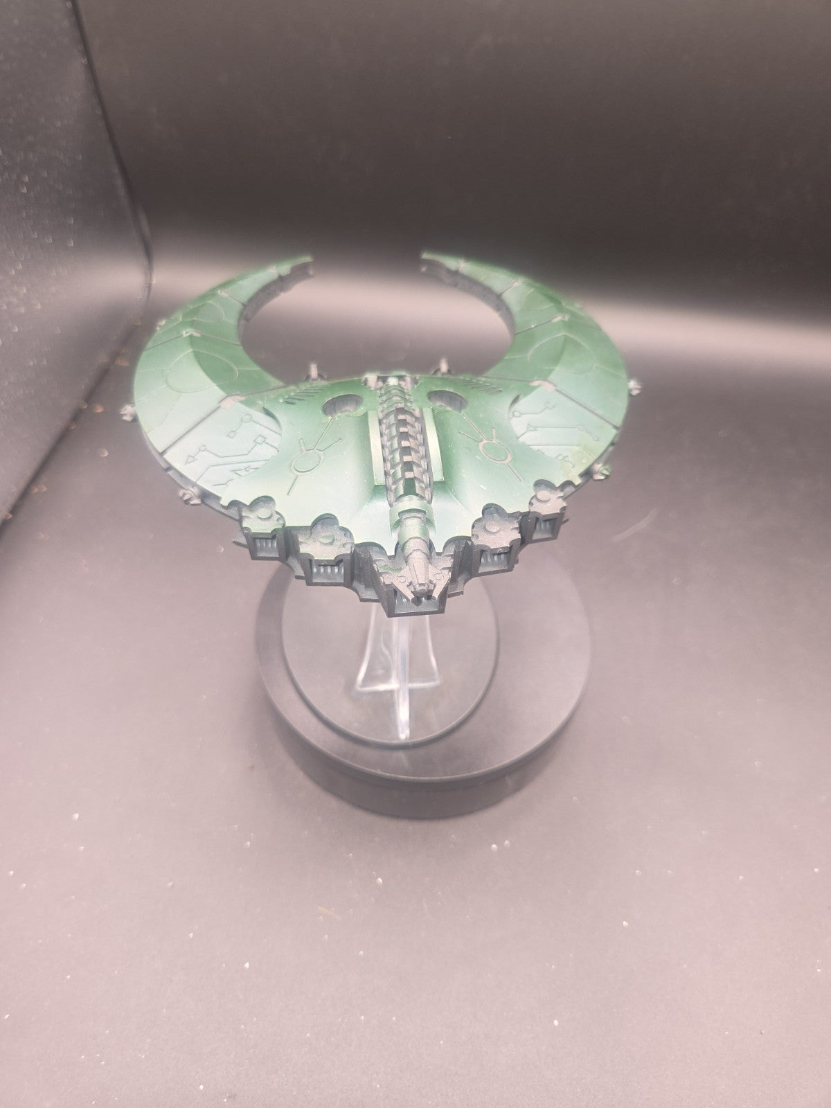 Warhammer 40k - Necron Night Scythe primed3