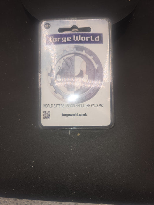 World Eaters MKII Shoulder Pads OOP Horus Heresy 30k 40k Chaos Space Marine NIB0