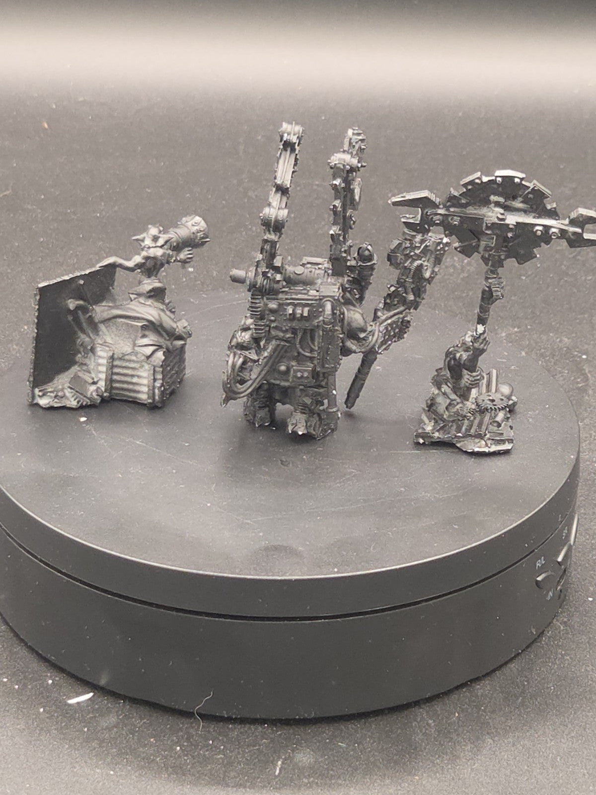 Ork Mek Boss Buzzgob Forge World Warhammer 40k Oop Primed Complete2