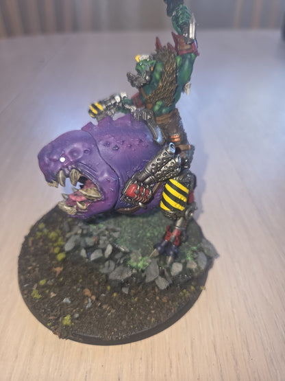 Warhammer 40k Orks Ork Beastboss on Squigosaur0