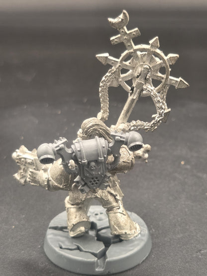 CLASSIC Warhammer 40K Chaos Space Marine Icon Bearer, Metal - OOP Games Workshop2