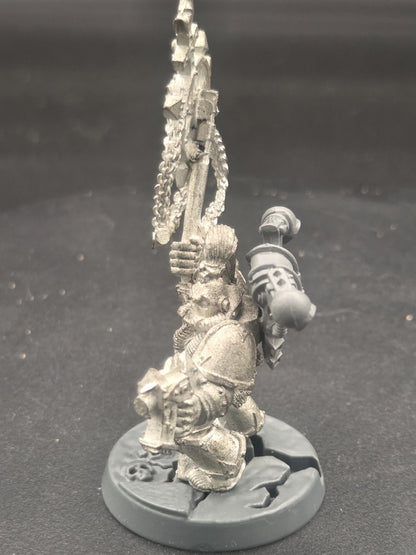 CLASSIC Warhammer 40K Chaos Space Marine Icon Bearer, Metal - OOP Games Workshop1