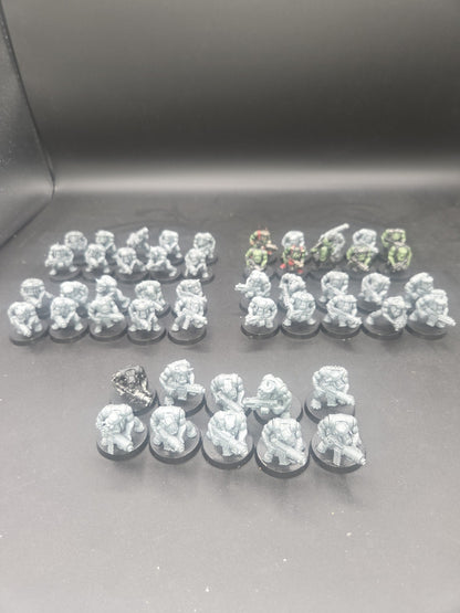 50 Ork Boyz with Shootas  Warhammer 40,000 Orks Boyz OOP All on 32mm bases1